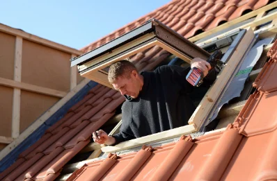 Pose de fenêtres de toit Velux à Manéglise